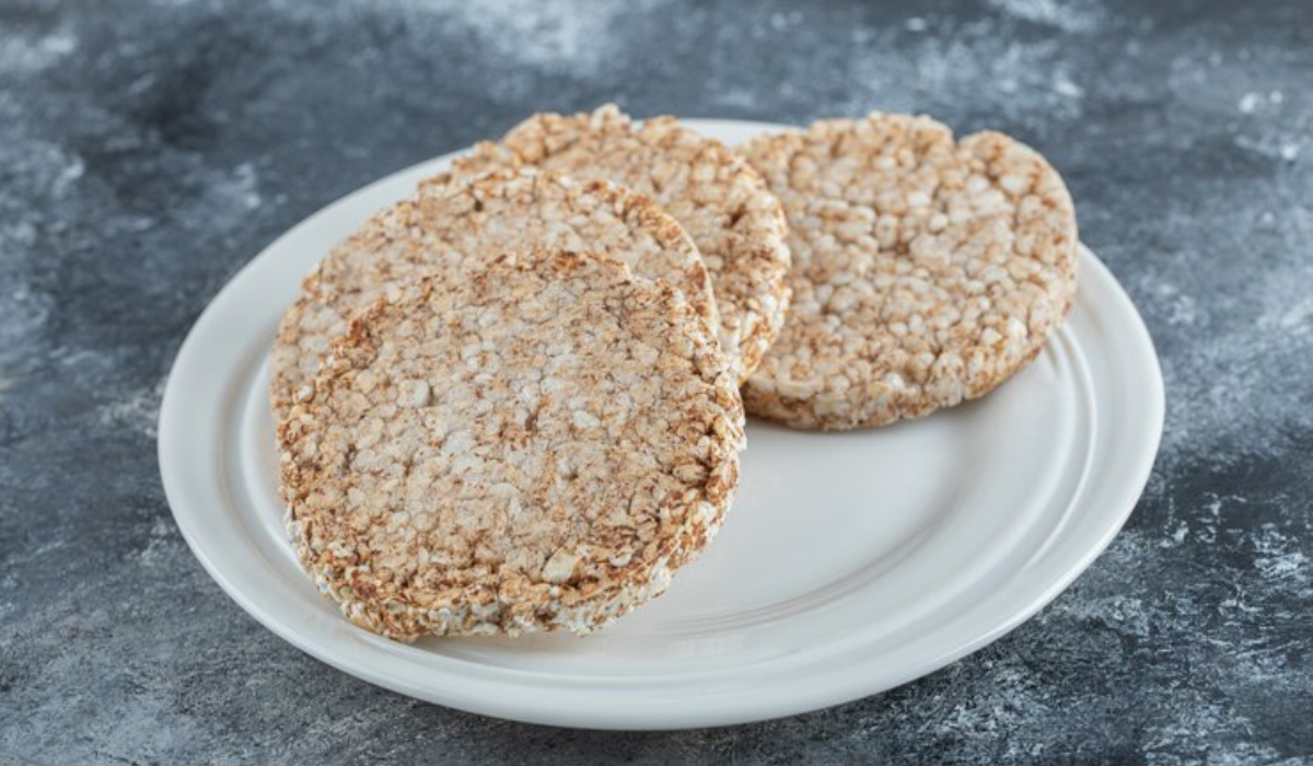 Rice Cakes Health Benefits, Recipes, and Global Varietie