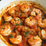 15-Minute Garlic Shrimp in Tomato Sauce – Only 5 Ingredients!